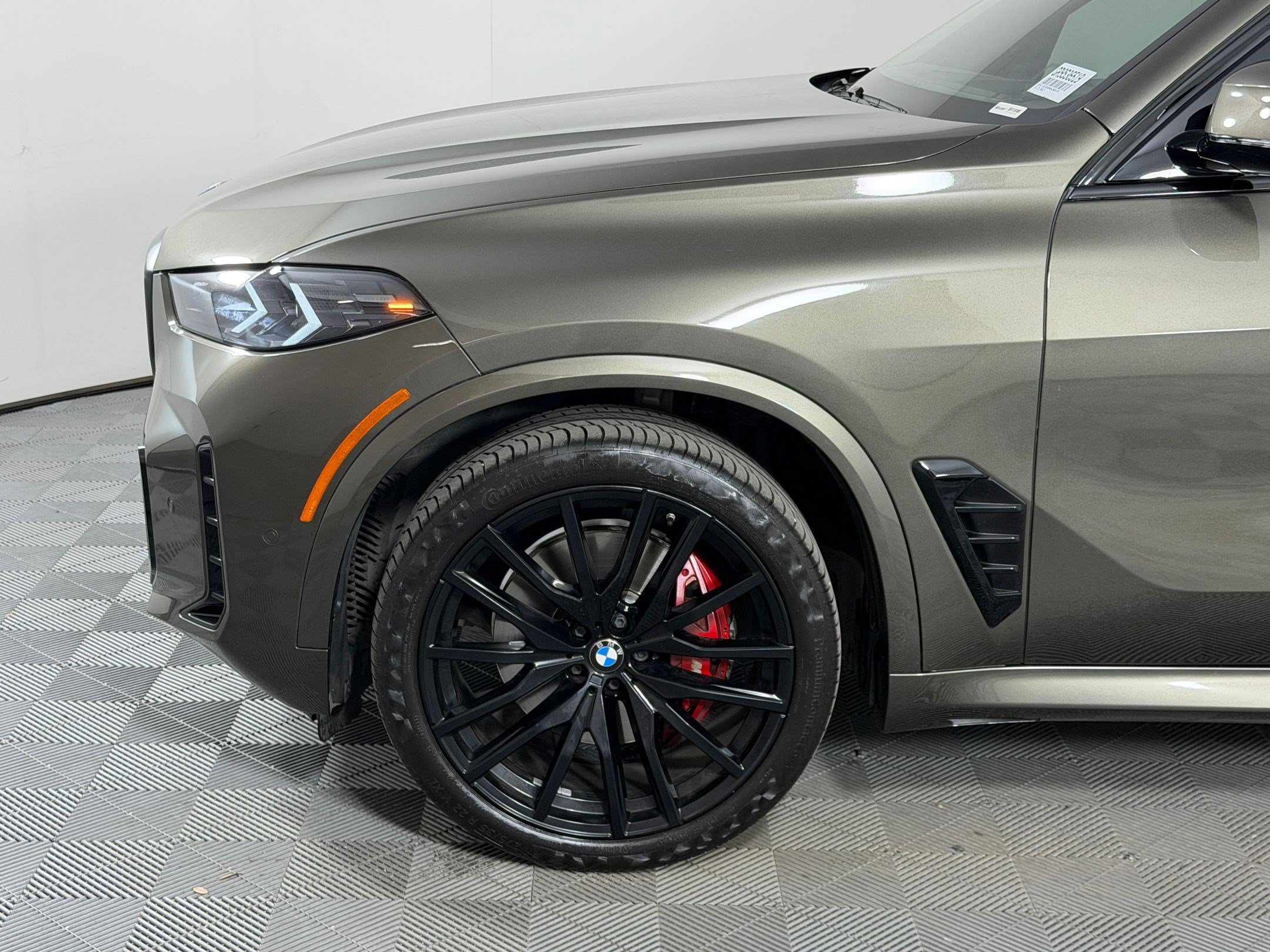 Used 2024 BMW X5 sDrive40i w/ Executive Package RWD image 12