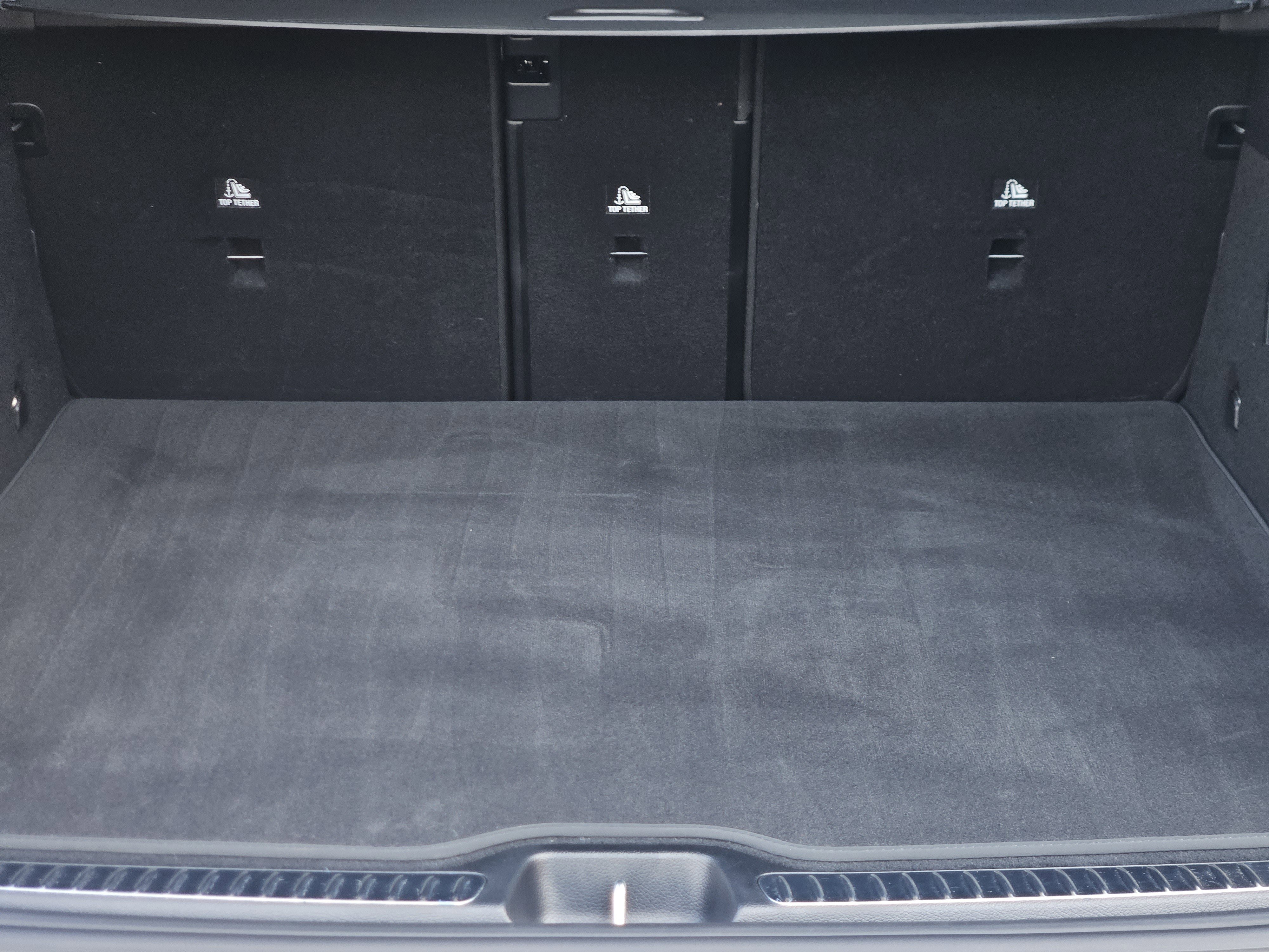 Certified 2025 Mercedes-Benz GLC 300 image 60