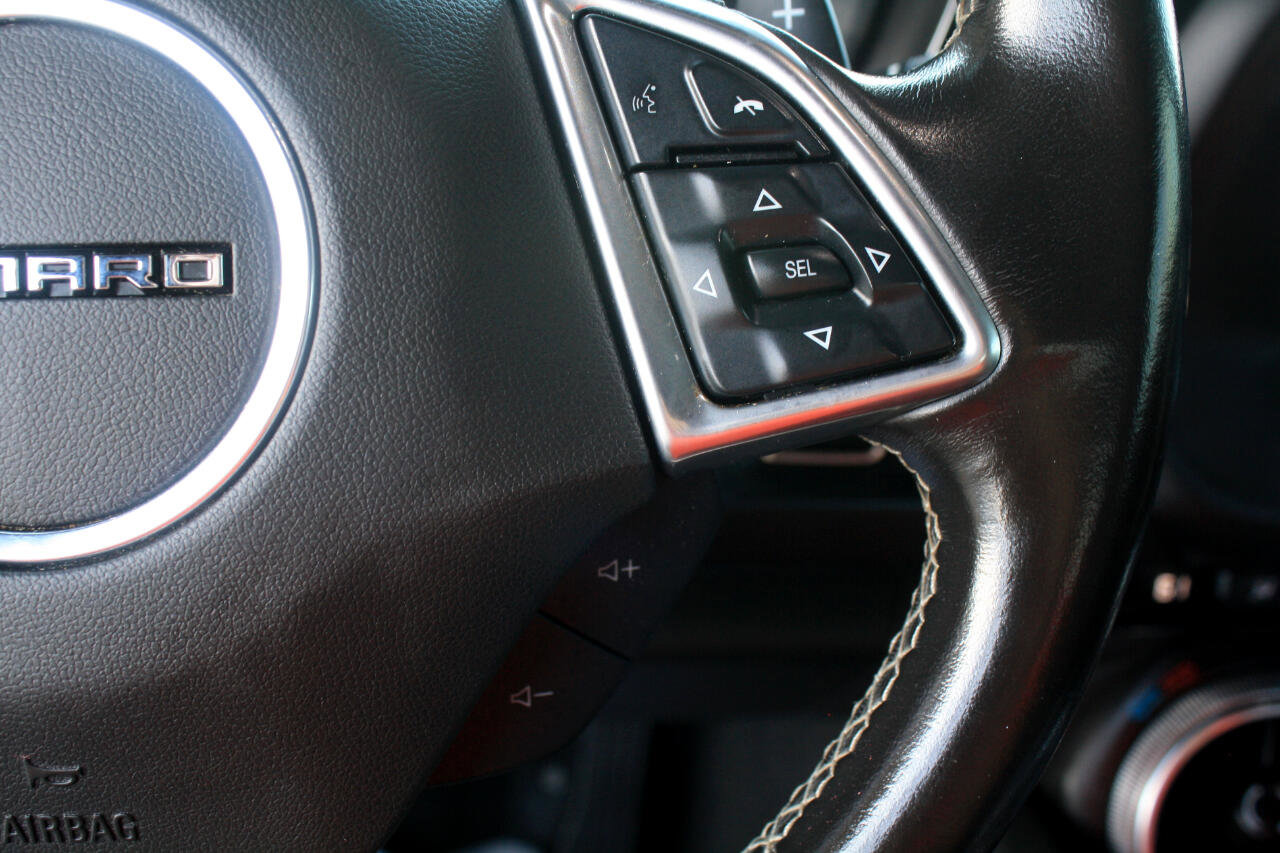 Used 2021 Chevrolet Camaro LT image 18