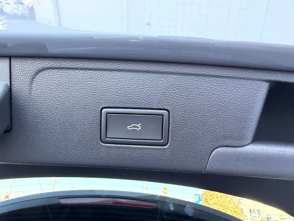 New 2026 Volkswagen Atlas Cross Sport SE image 29