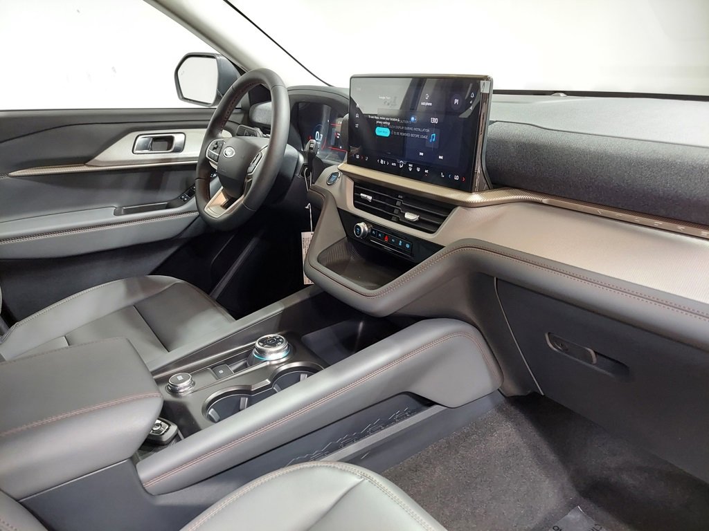 New 2026 Ford Explorer Active image 18