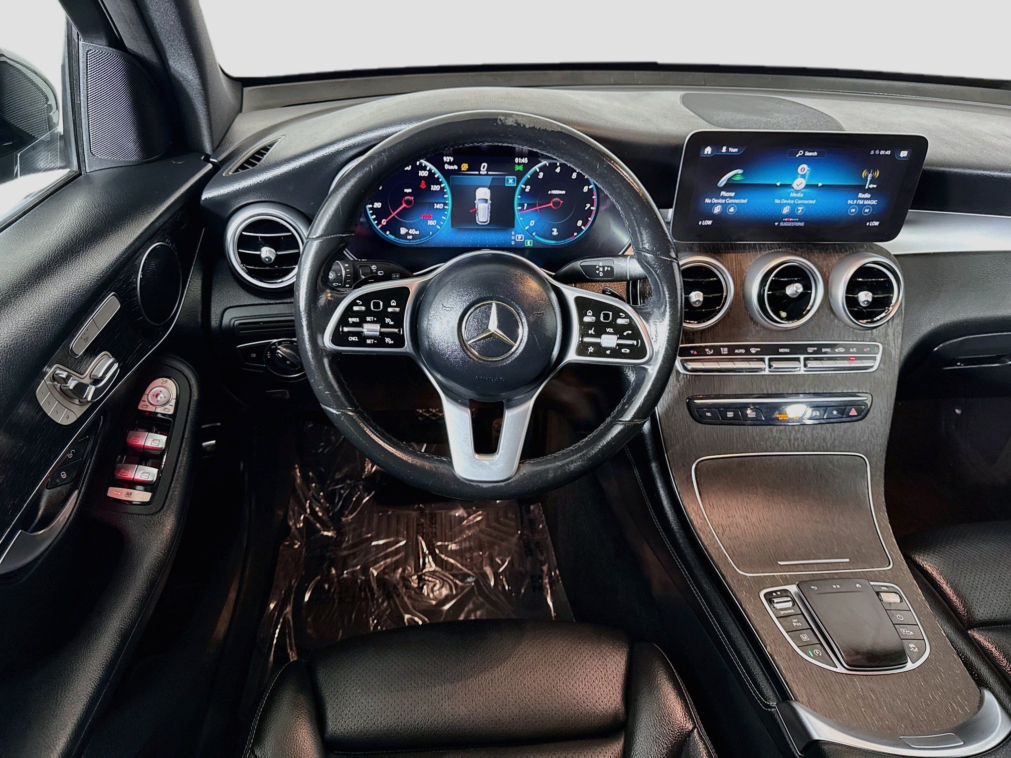Used 2021 Mercedes-Benz GLC 300 w/ Premium Package image 17