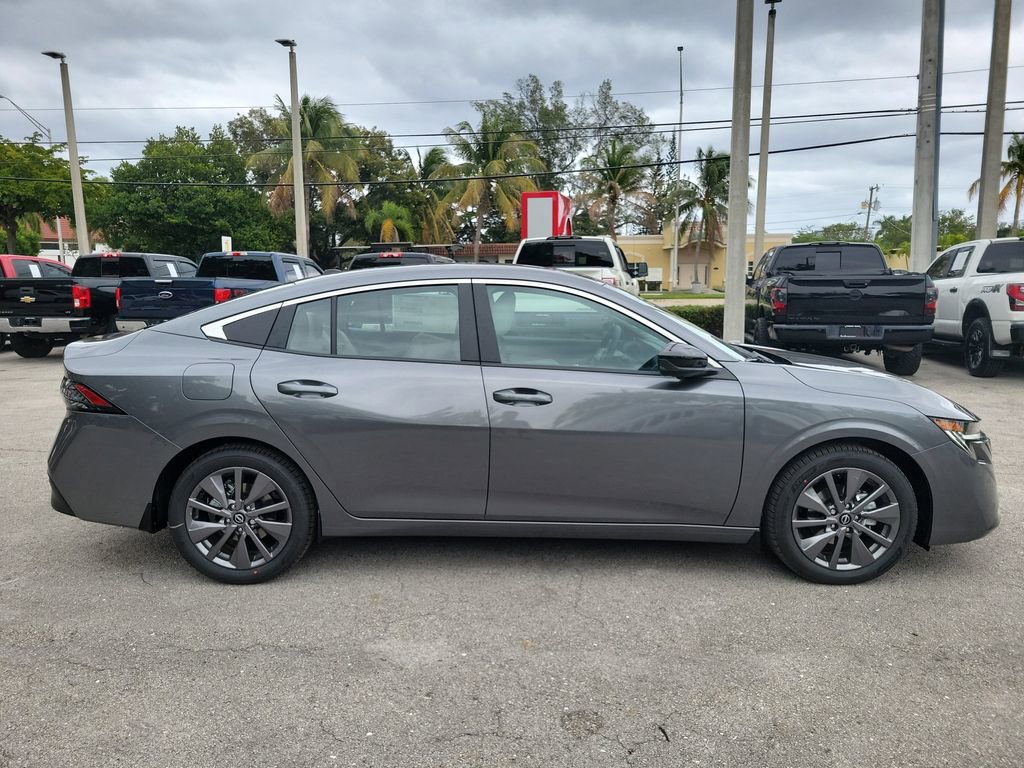 New 2026 Nissan Sentra SL image 8