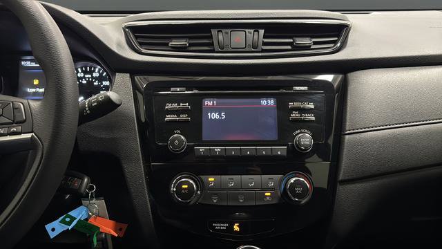 Used 2017 Nissan Rogue S image 12