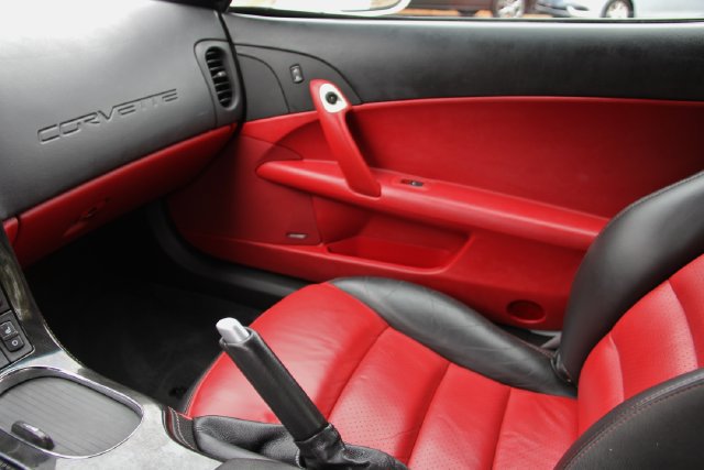 Used 2011 Chevrolet Corvette Grand Sport w/ Preferred Equipment Group RWD image 26