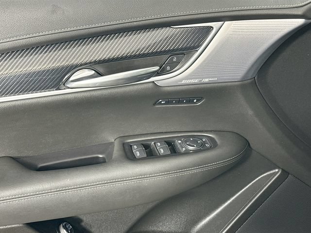 Used 2024 Cadillac XT6 Sport w/ Technology Package AWD/4WD image 27