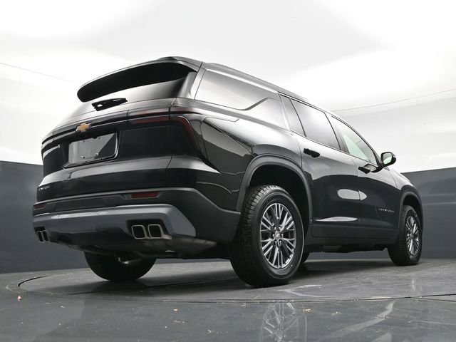Used 2025 Chevrolet Traverse LT image 34