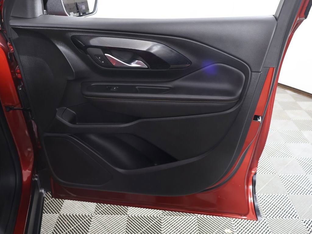 Used 2023 GMC Terrain AT4 AWD/4WD image 23