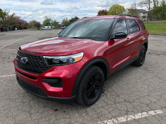 Used 2022 Ford Explorer XLT AWD/4WD image 5