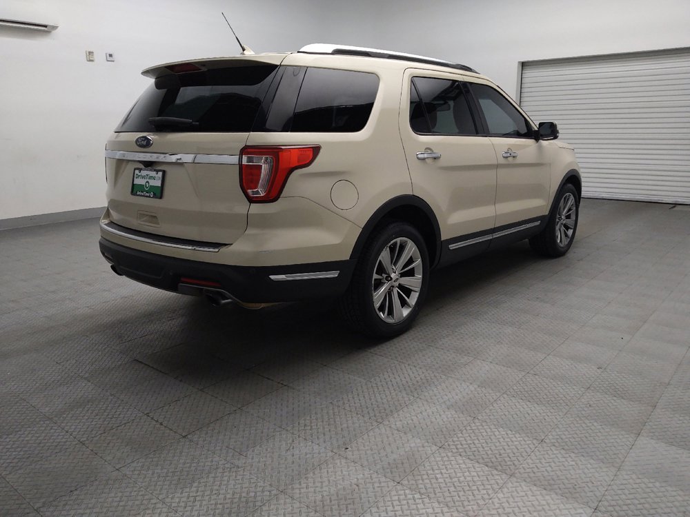 Used 2018 Ford Explorer Limited FWD image 9