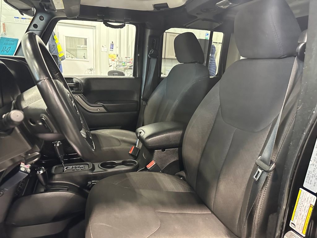 Used 2017 Jeep Wrangler Unlimited Sport w/ Connectivity Group image 14