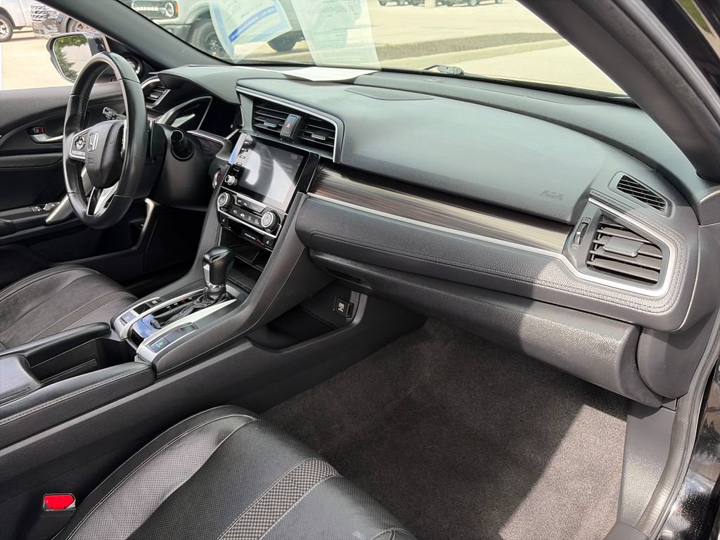 Used 2020 Honda Civic Touring image 10
