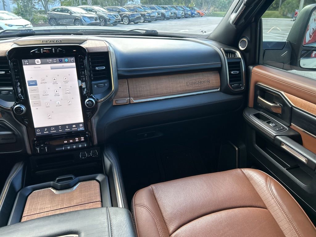 Used 2023 RAM 2500 Limited image 27