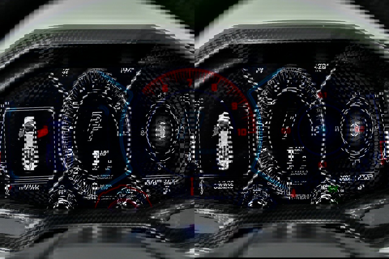 Used 2024 Lamborghini Revuelto image 33