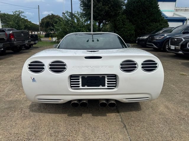 Used 2004 Chevrolet Corvette Coupe w/ Roof Package RWD image 6