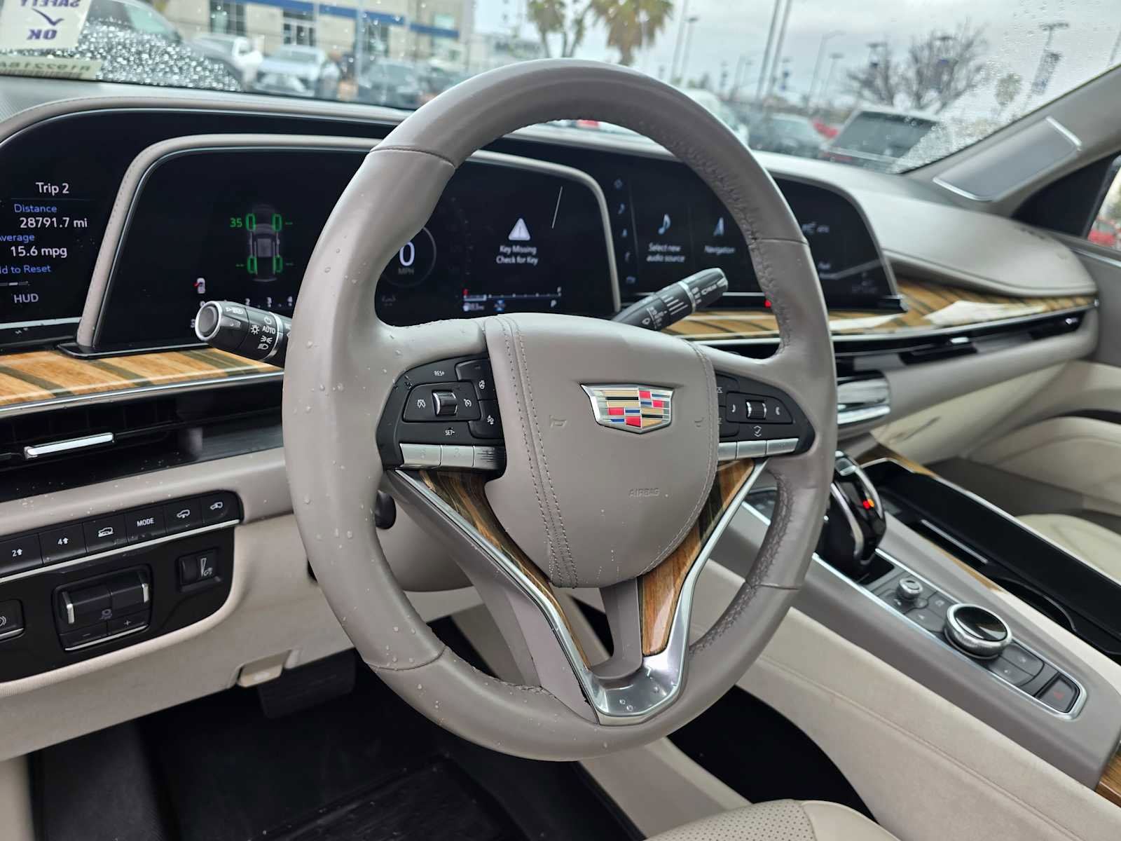 Used 2021 Cadillac Escalade Premium Luxury Platinum image 29