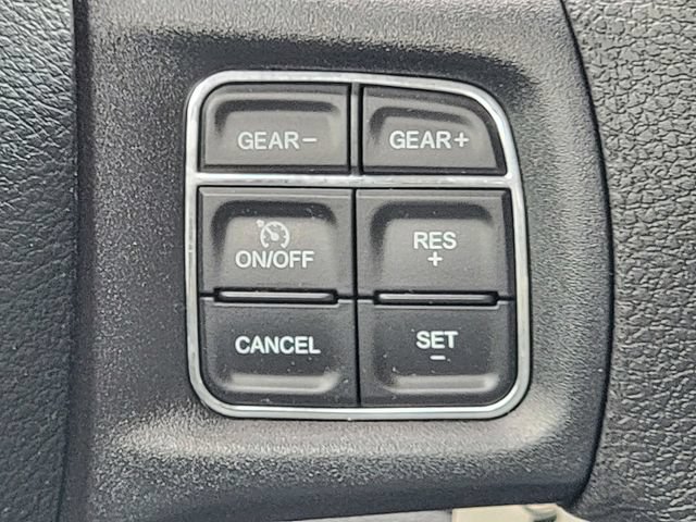 Certified 2017 RAM 1500 Express AWD/4WD image 34