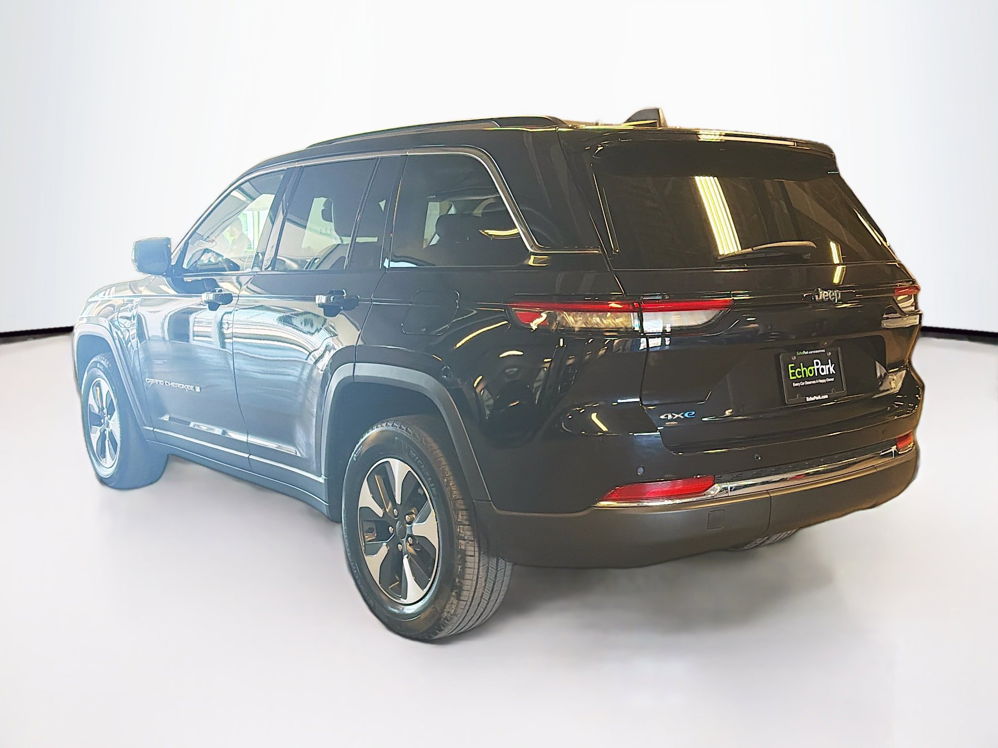 Used 2024 Jeep Grand Cherokee Limited 4xe image 5