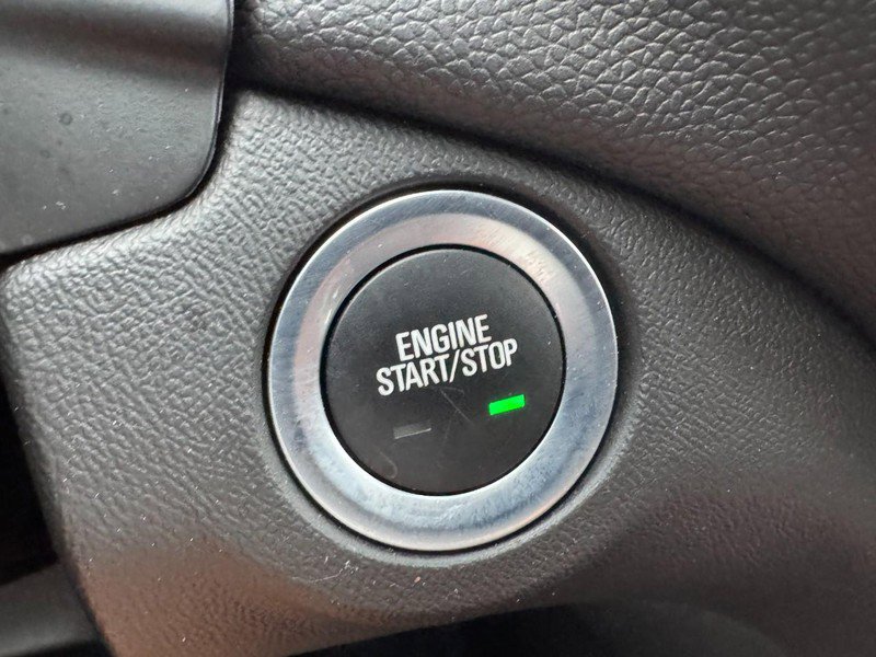 Used 2020 Chevrolet Equinox LT FWD image 21