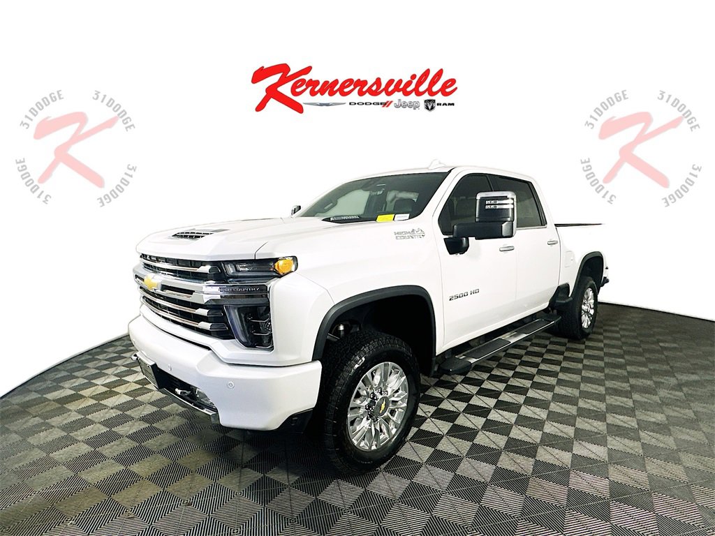 Used 2023 Chevrolet Silverado 2500 High Country w/ Z71 Off-Road Package image 3