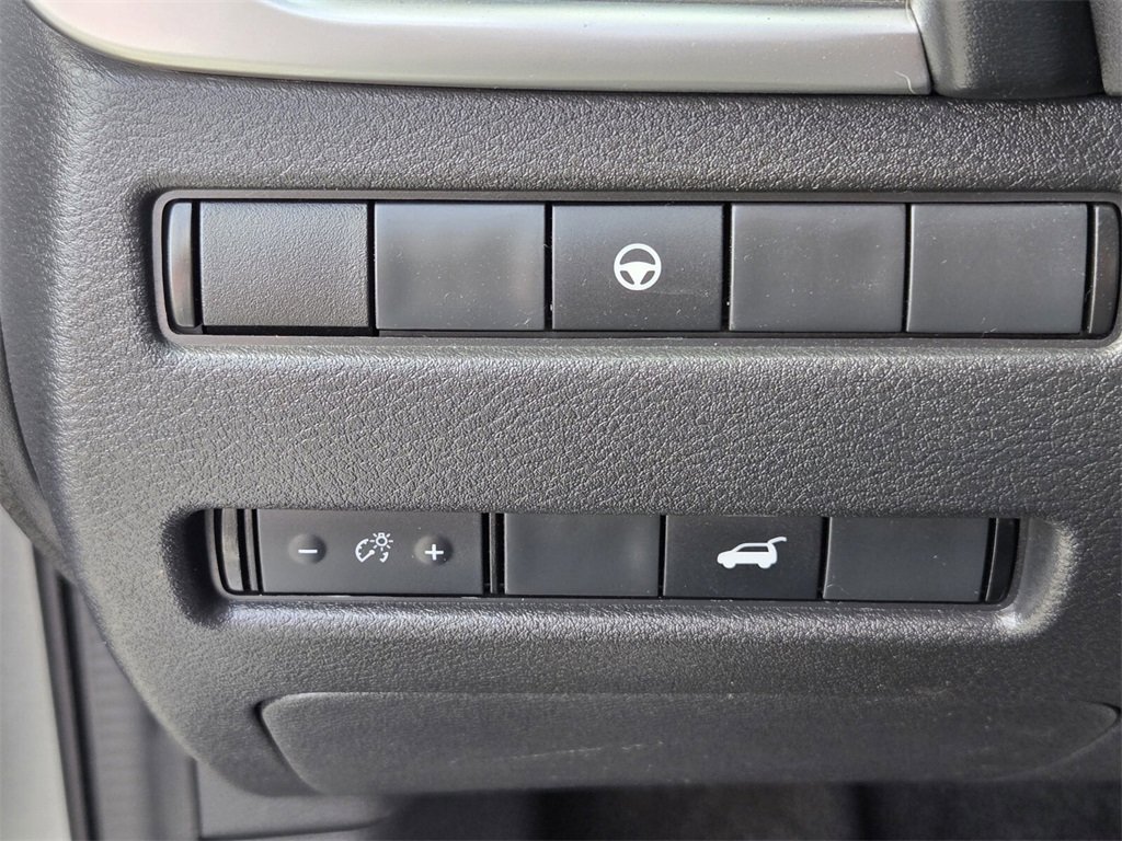 Used 2021 Nissan Rogue SV w/ Premium Package image 28