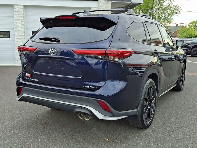 Used 2023 Toyota Highlander XSE AWD/4WD image 6