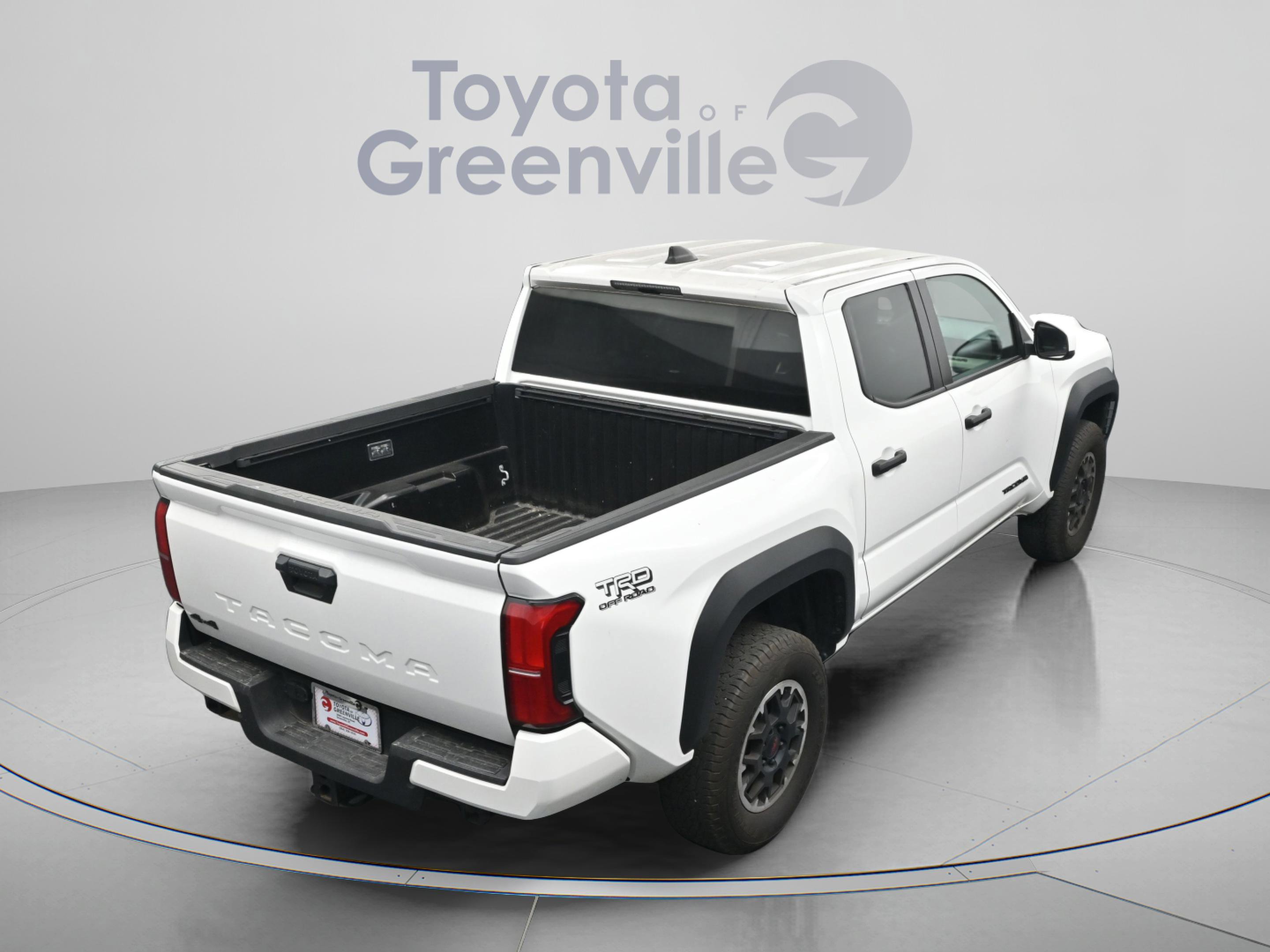 Certified 2024 Toyota Tacoma TRD Off-Road AWD/4WD image 16