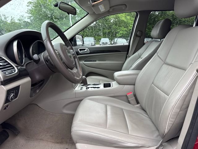 Used 2011 Jeep Grand Cherokee Laredo AWD/4WD image 13