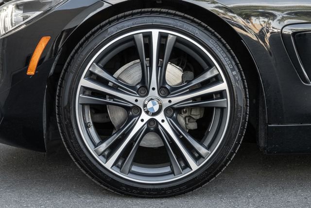 Used 2020 BMW 430i Coupe w/ Convenience Package image 14