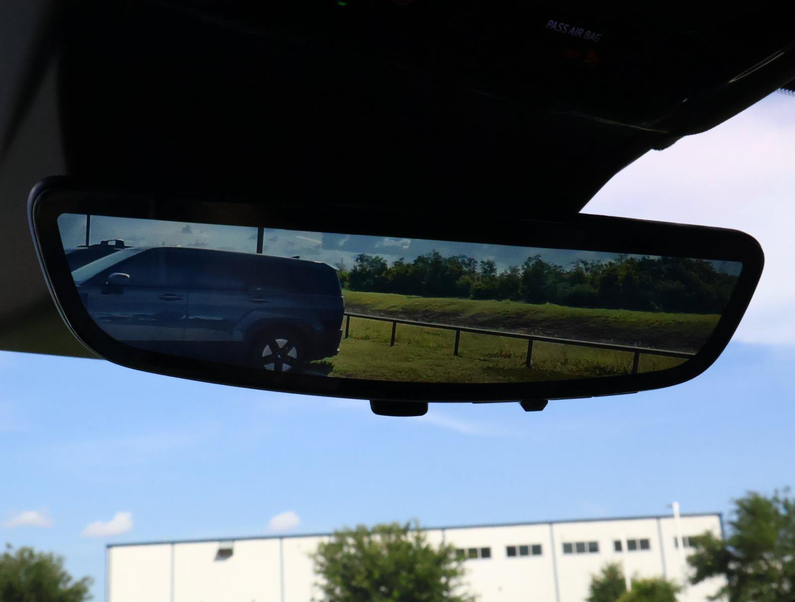 Certified 2025 Cadillac Optiq Sport 1 AWD/4WD image 31