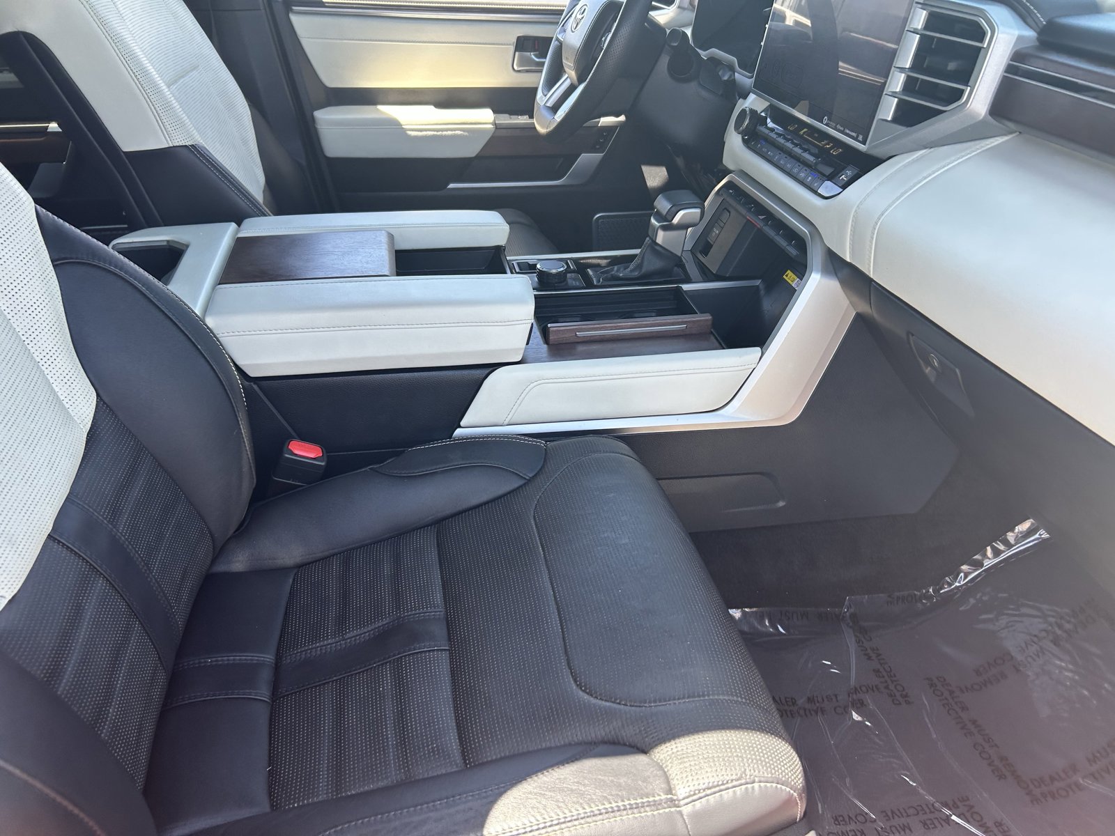 Used 2023 Toyota Sequoia Capstone AWD/4WD image 13
