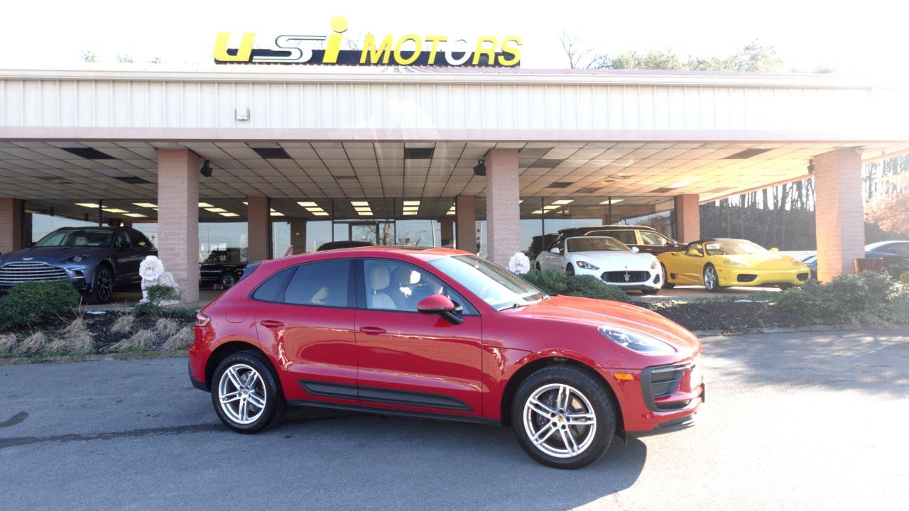 Used 2023 Porsche Macan image 27
