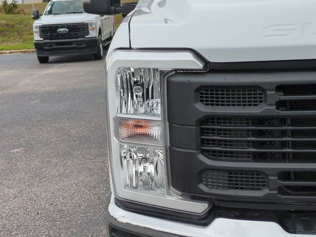 New 2026 Ford F250 XL w/ XL Chrome Package RWD image 10