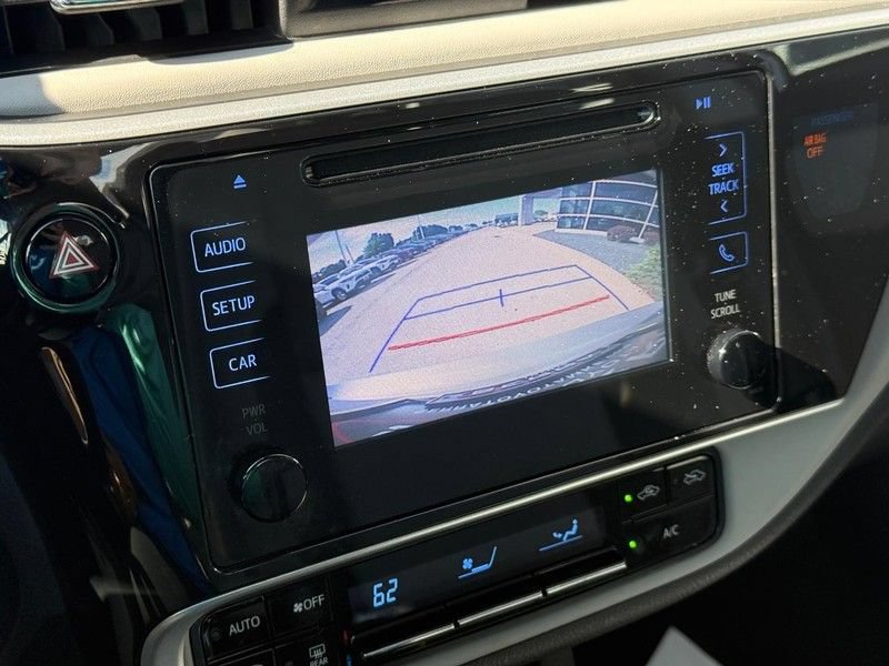 Used 2018 Toyota Corolla LE FWD image 24