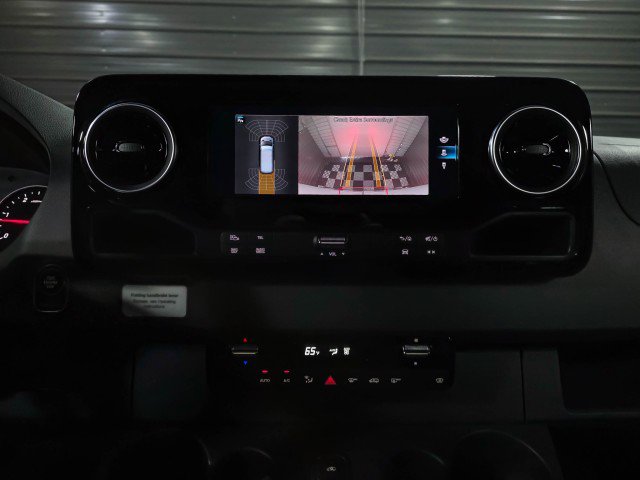 Used 2022 Mercedes-Benz Sprinter 3500 image 26