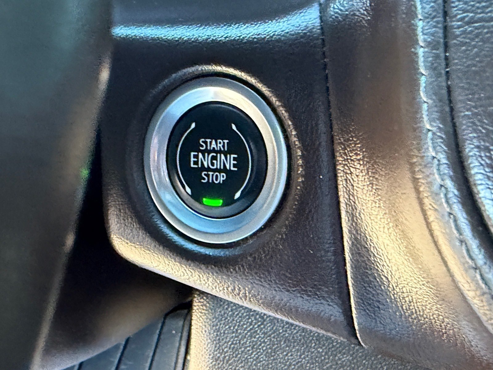 Used 2024 Chevrolet Tahoe LT AWD/4WD image 32