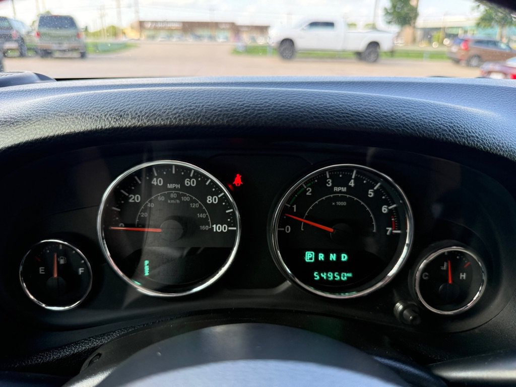 Used 2018 Jeep Wrangler Unlimited Rubicon w/ Connectivity Group AWD/4WD image 26