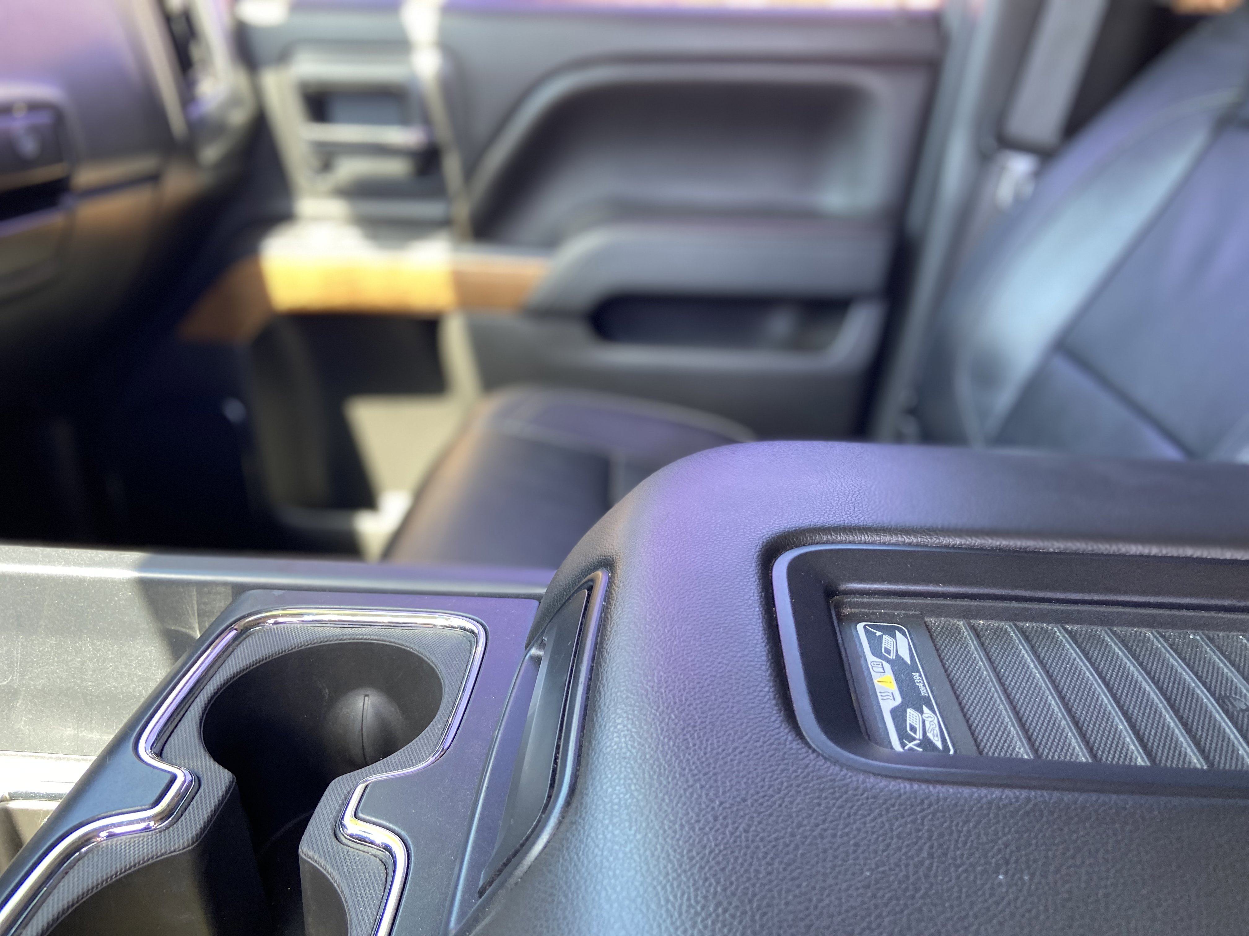 Used 2016 Chevrolet Silverado 1500 LTZ image 37