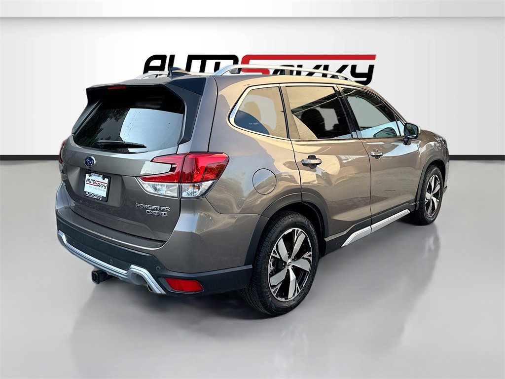 Used 2024 Subaru Forester Touring image 7
