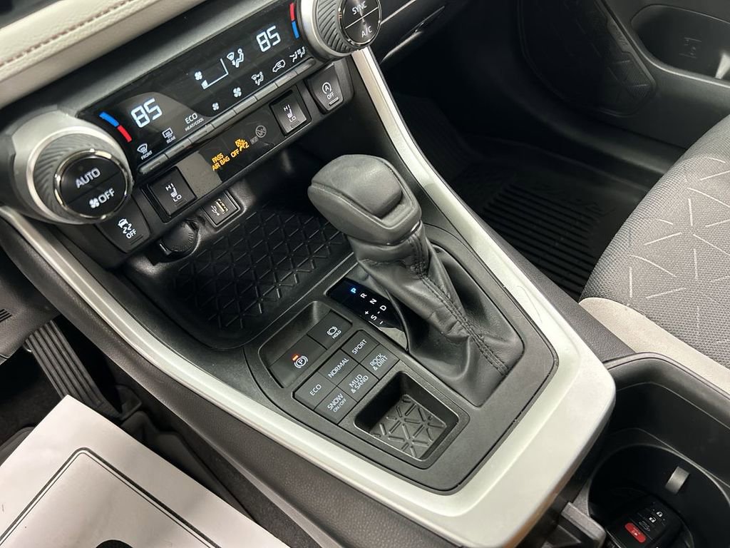 Used 2023 Toyota RAV4 XLE w/ Convenience Package AWD/4WD image 17