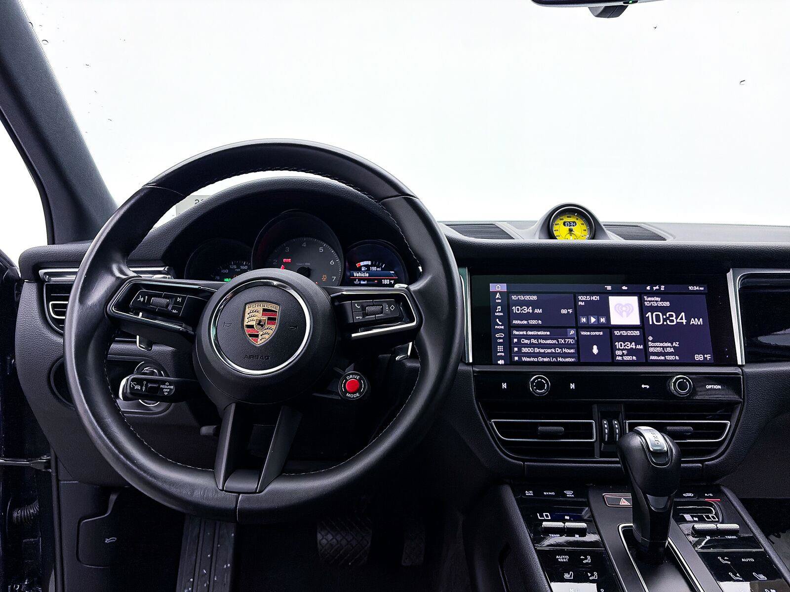 Used 2023 Porsche Macan S AWD/4WD image 6