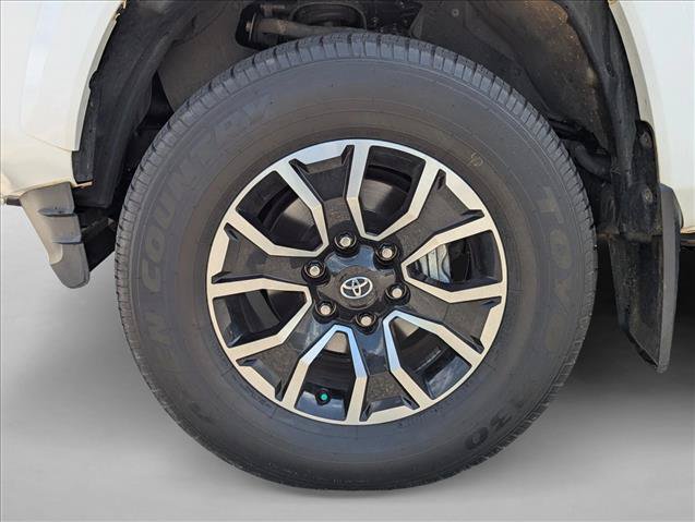Used 2023 Toyota Tacoma TRD Sport w/ Technology Package AWD/4WD image 9