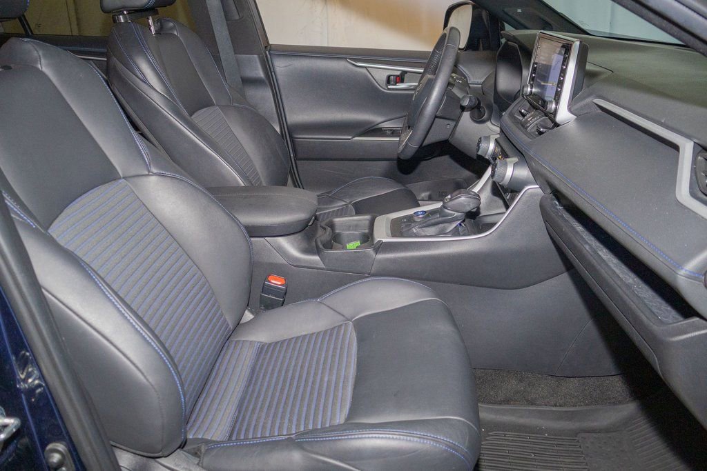 Used 2021 Toyota RAV4 XSE image 16