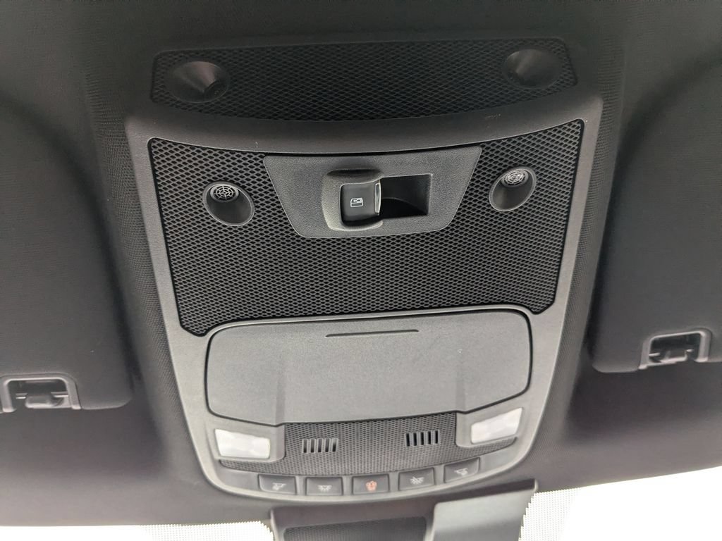 Used 2022 Ford F250 Lariat w/ Tremor Off-Road Package AWD/4WD image 5