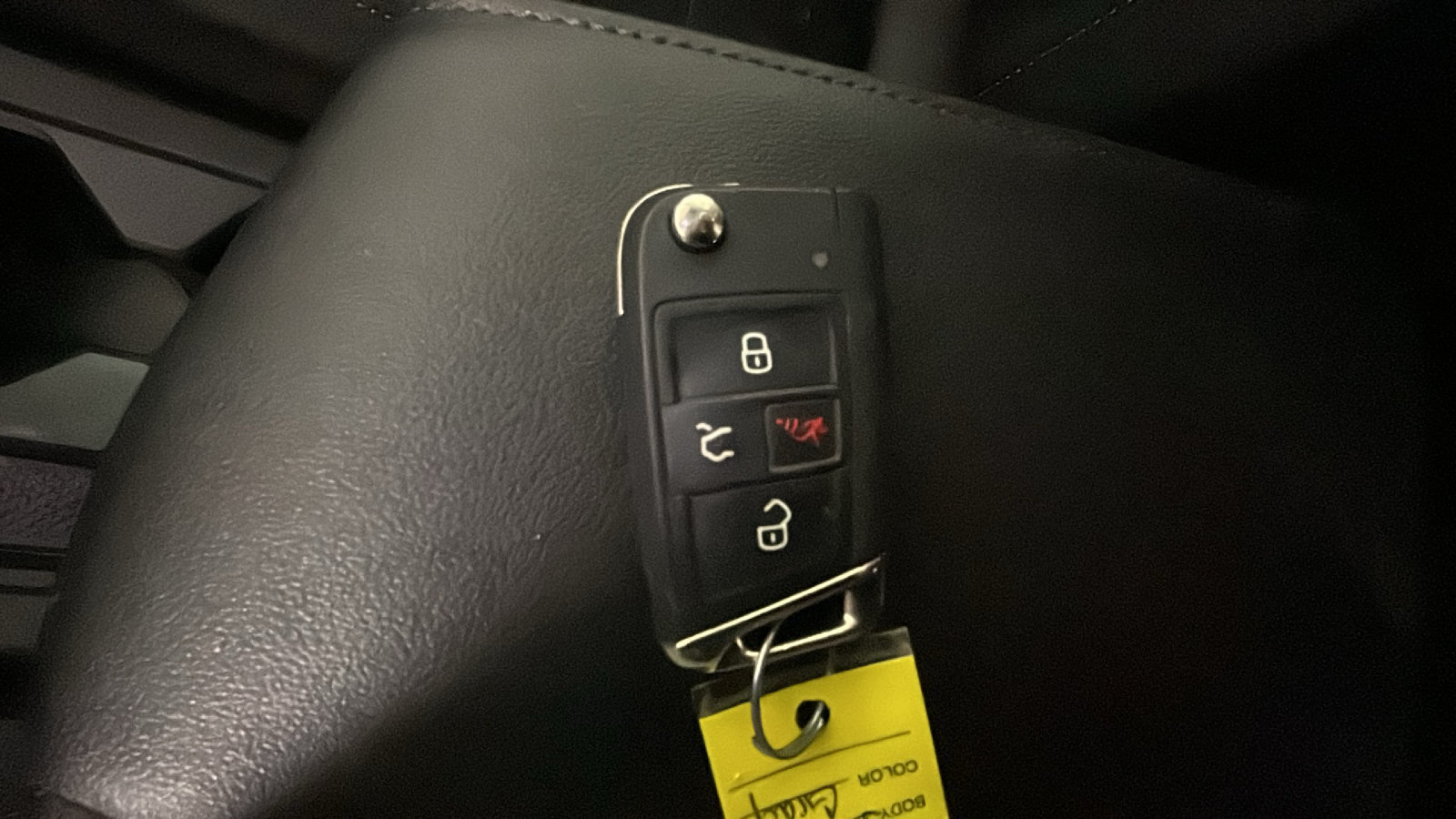 Used 2018 Volkswagen Tiguan SE w/ Panoramic Sunroof Package AWD/4WD image 25
