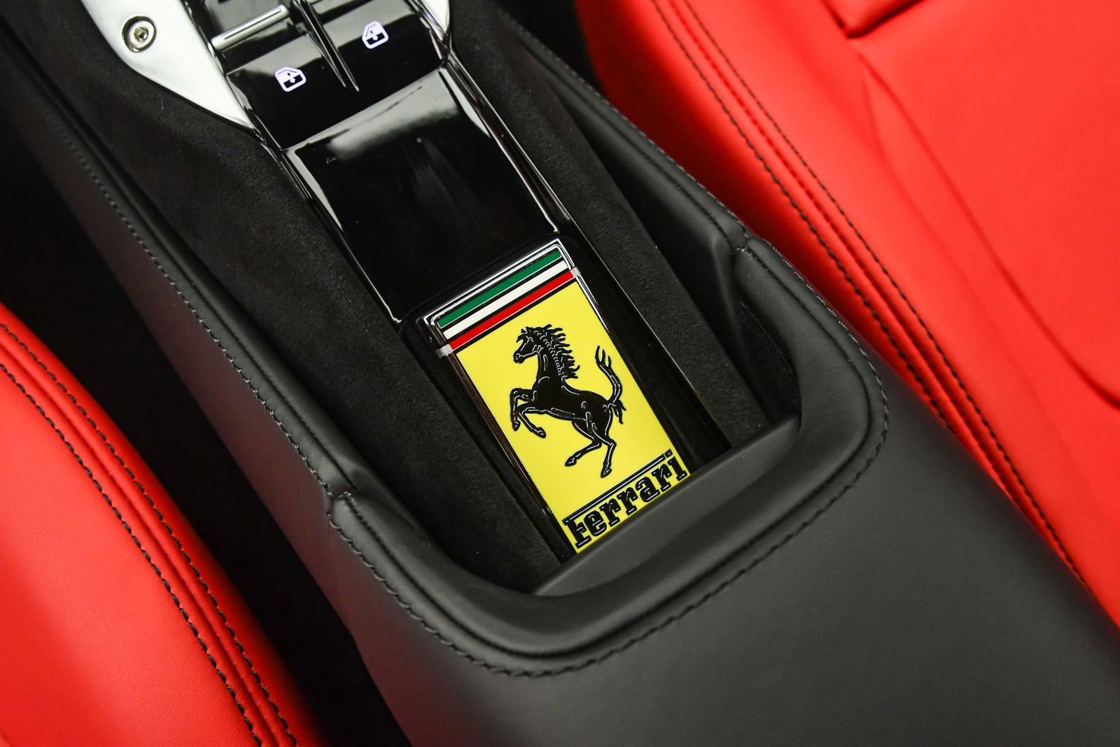 Used 2023 Ferrari SF90 Stradale image 18