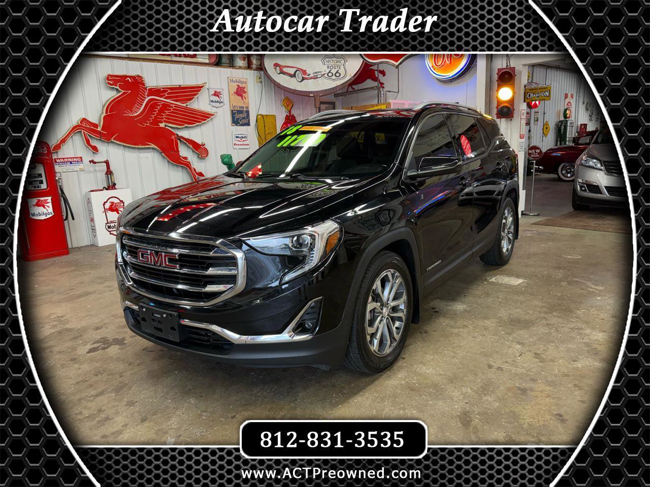 Used 2018 GMC Terrain SLT w/ Preferred Package FWD image 1