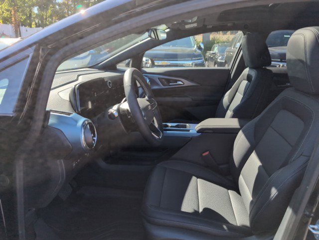 New 2026 Chevrolet Equinox EV LT image 30