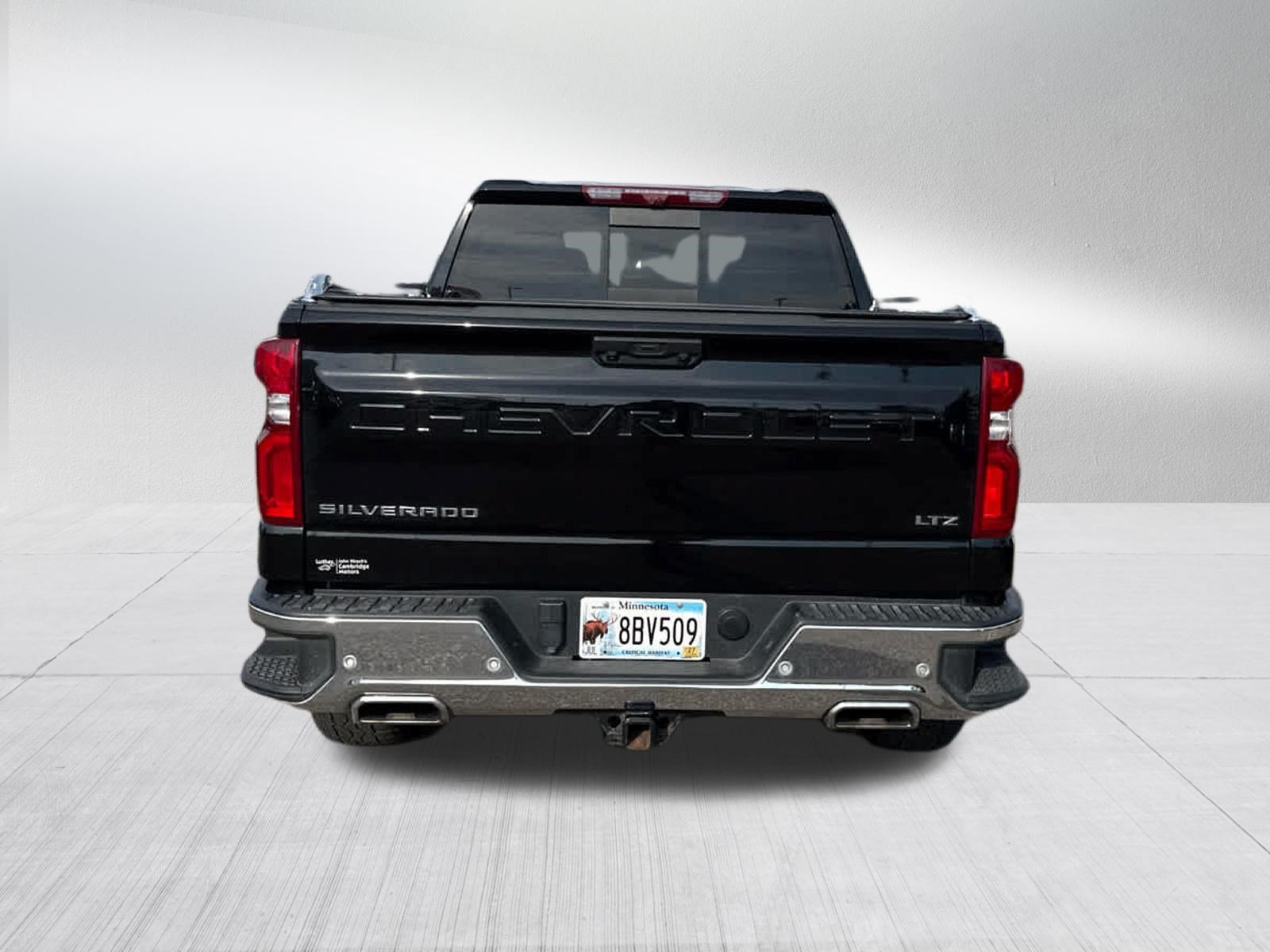 Used 2024 Chevrolet Silverado 1500 LTZ w/ LTZ Premium Package AWD/4WD image 6