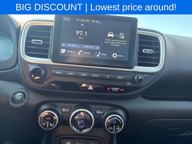 Used 2025 Hyundai Venue SEL FWD image 28